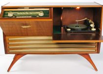 23. A Model Student Lacking in Confidence